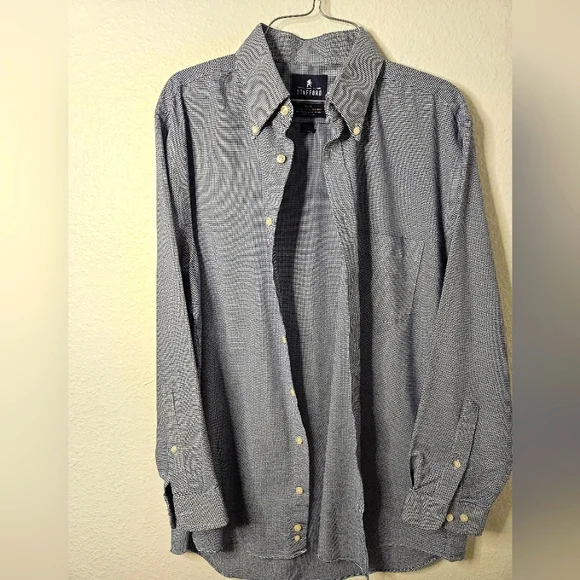 Men's Stafford Button Down Shirt in a dark blue and white design. 16 1/2 - 32/33 - Picture 5 of 10